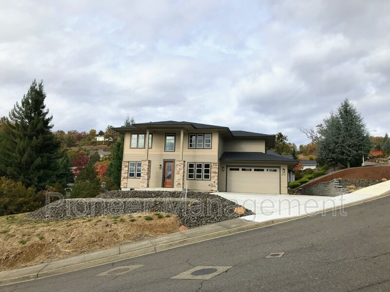 2712 NW Daysha Dr, Roseburg, OR 97471 House Rental in Roseburg, OR