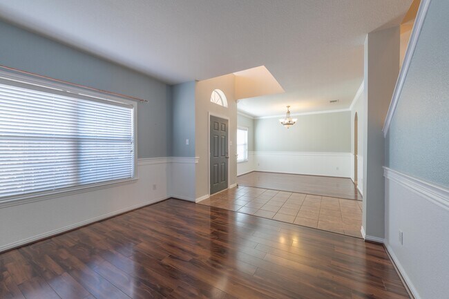 Foto del edificio - 2419 Elkhorn Ranch Rd