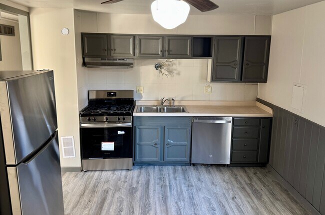 Foto del edificio - 1225 13th St SE