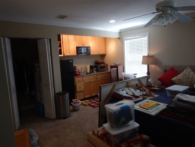 Foto del edificio - 3970 Grove Park Dr