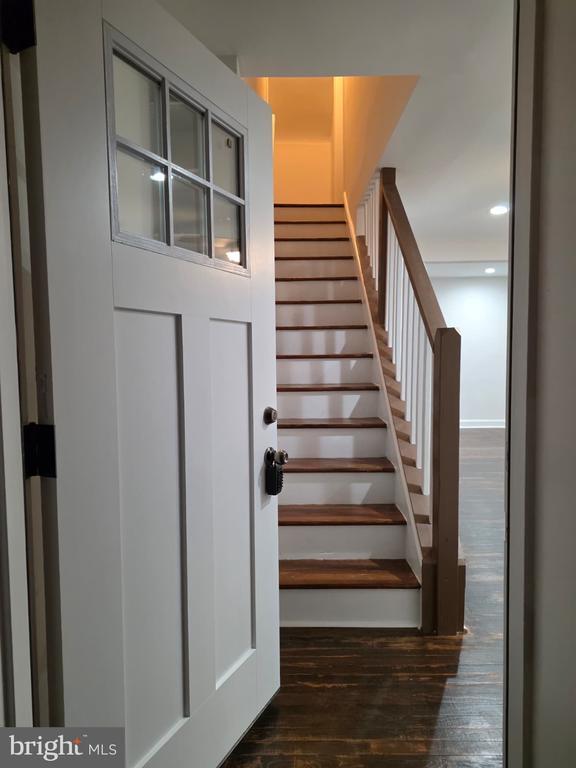 Foto del edificio - 5927 Leewood Ave