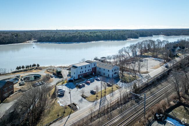 Aerial 02 - The Residences at Greenwich Bay