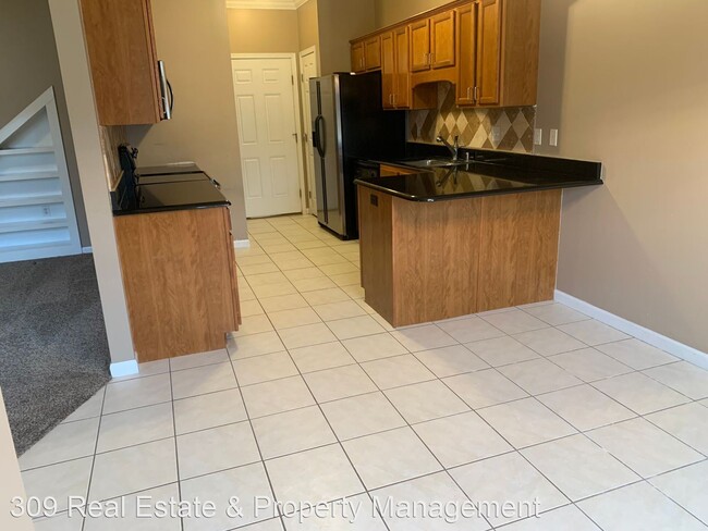 Foto del edificio - 3 br, 2.5 bath House - 11217 N. Oakwood Dr...