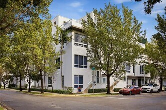 Building Photo - 6671 NW 105th Pl