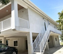 Building Photo - 263 Gardenia St