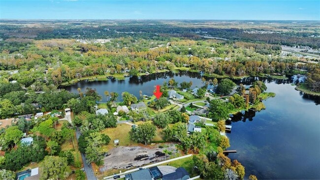 Foto del edificio - 15912 Willowdale Rd