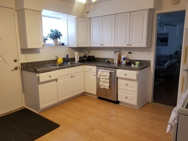 Foto del edificio - 4025 N Leavitt St