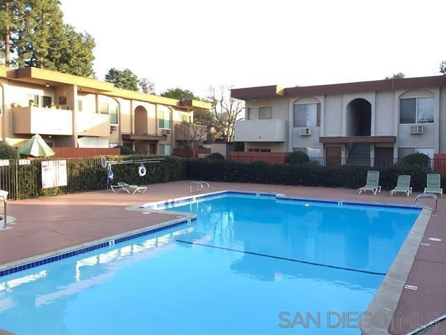 Foto del edificio - 9586 Carroll Canyon Rd