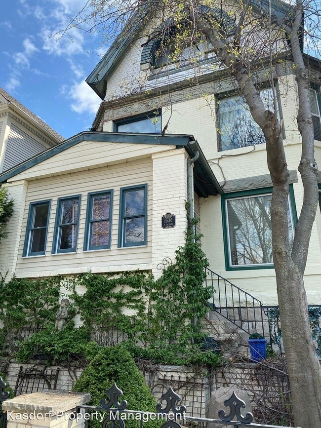 Building Photo - 3 br, 2 bath House - 1536 N Jackson St #1