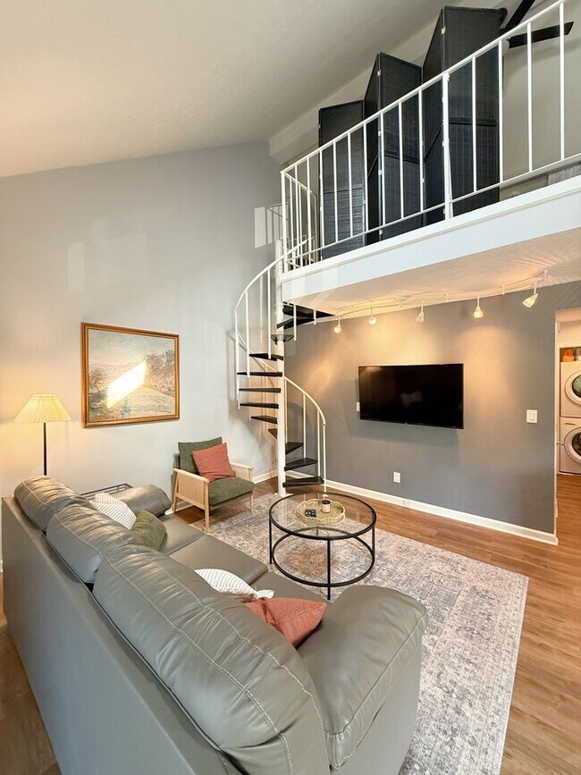 Foto del edificio - 2738 Brownsboro Rd