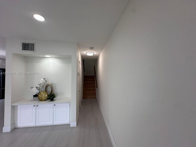 Foto del edificio - 11603 NW 29th St