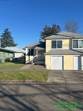 Building Photo - 415-421 NE 11th St