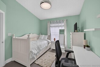 Building Photo - 1504 Lake Breeze Dr