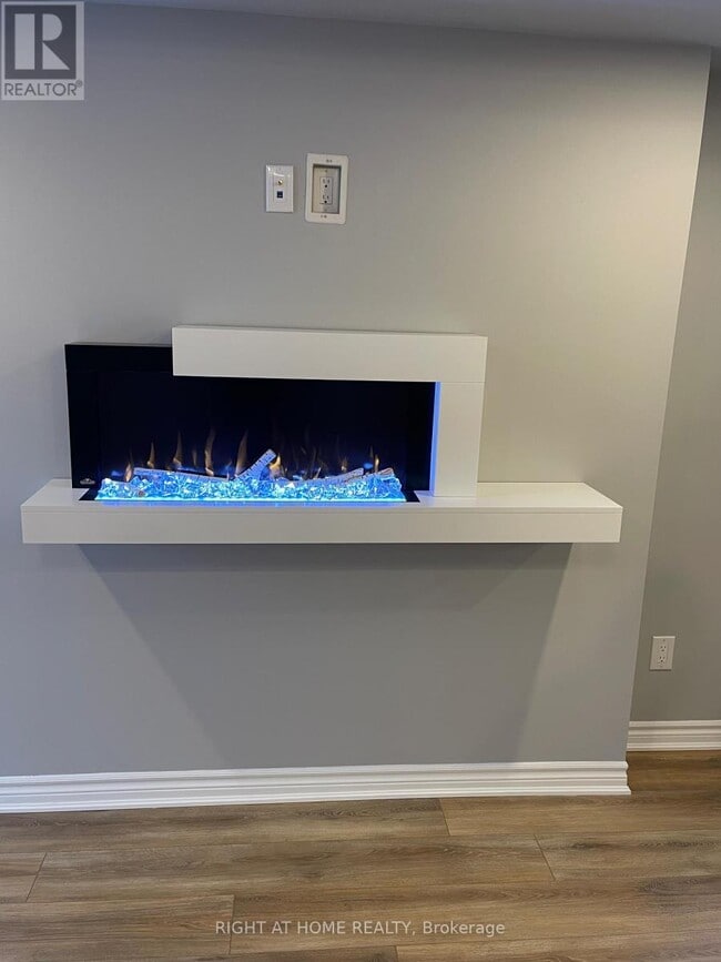 Building Photo - 712 Lapland Private