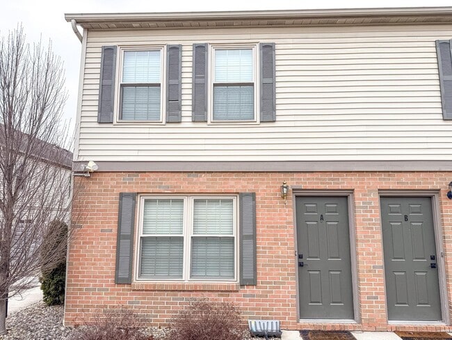 Foto del edificio - 631 Pebble Pl Dr
