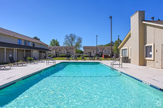 Building Photo - Hampton Townhomes