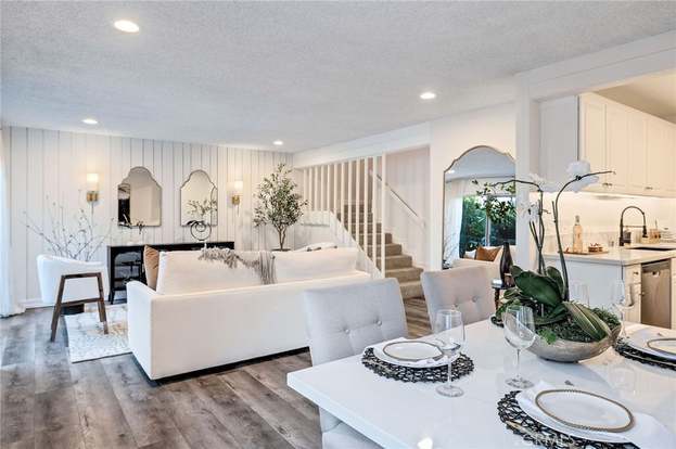Living Room - 386 S Miraleste Dr
