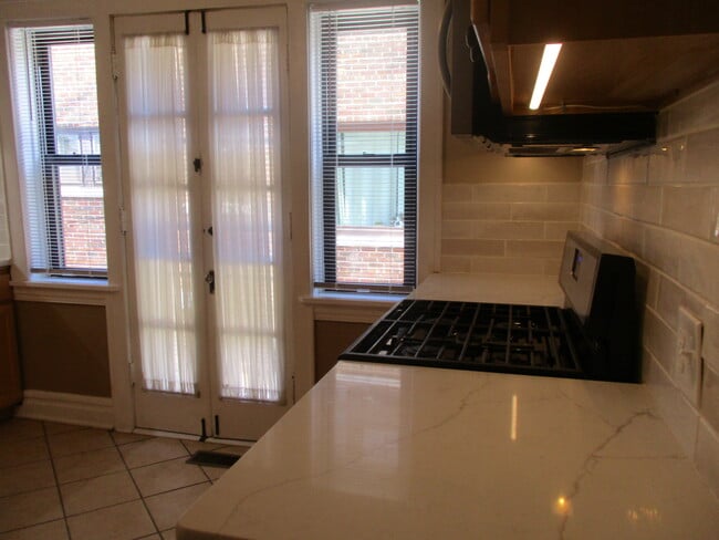 Building Photo - 1081 Terrace Dr