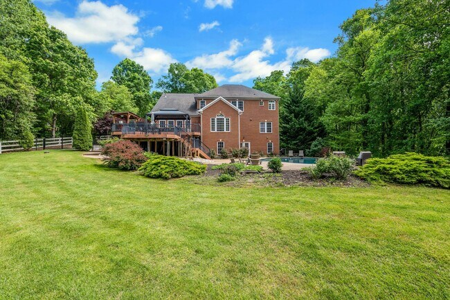 Foto del edificio - 14263 Howard Rd