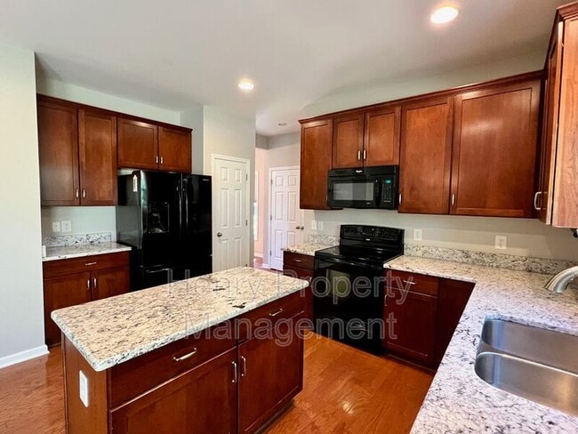 Building Photo - 517 Anchor Creek Way