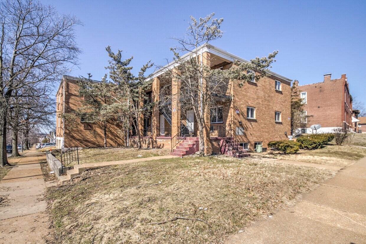 Primary Photo - 4341 Morganford Rd
