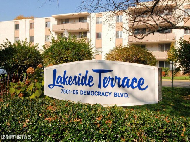 Foto del edificio - 7505 Democracy Blvd