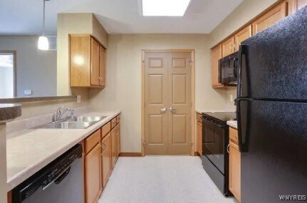 Foto del edificio - 3524 Deer Lakes Dr