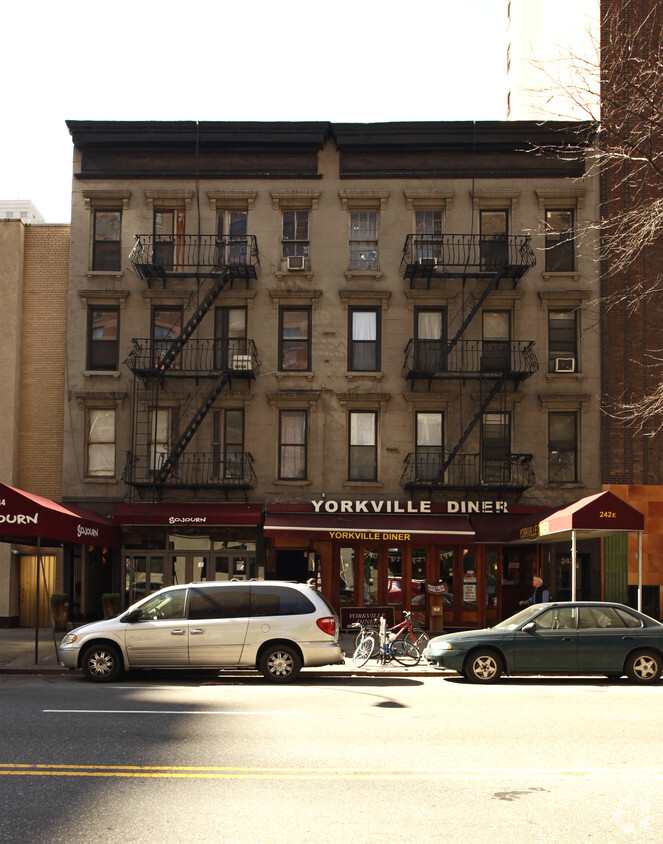 Building Photo - 242-244 E 79th St