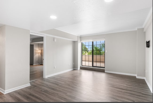 Building Photo - 235 6th St NW