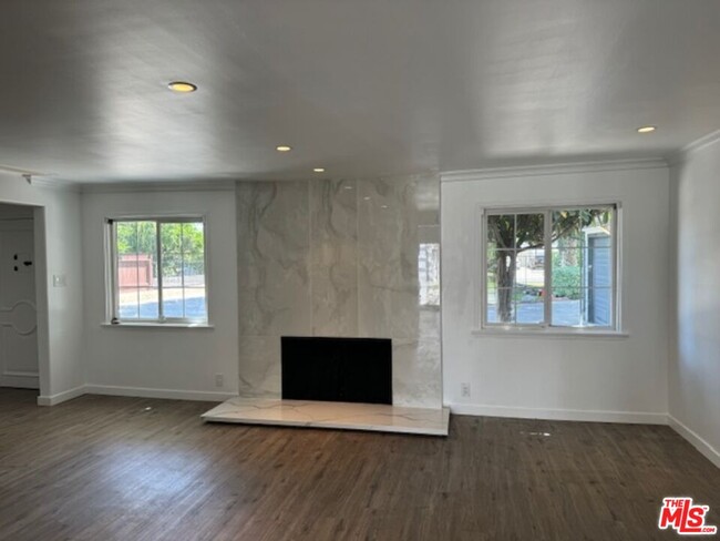 Building Photo - 7241 Forbes Ave