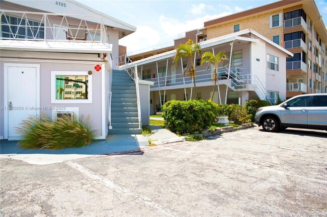 Photo - 4105 N Ocean Dr Apartment