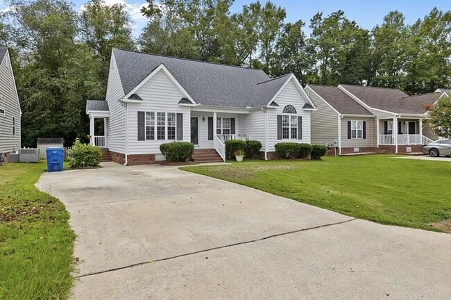 Photo - 1013 Sebring Dr House