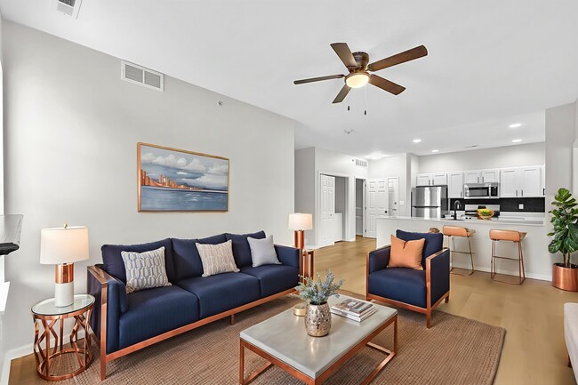 Building Photo - Pointe 28