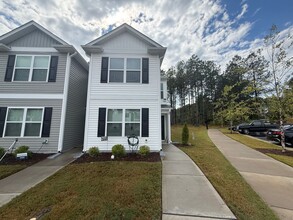 Building Photo - 8621 Brixton Shay Dr