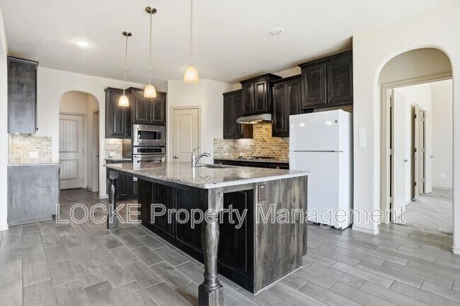 Building Photo - 1 Duskview Ln