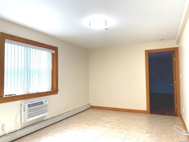 Foto del edificio - 42-28 214th Pl