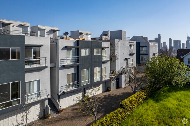 1052-1102 Everett Pl - City View Estates