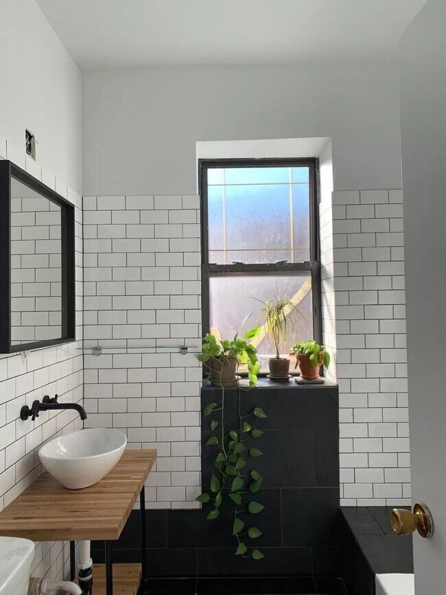 Foto del edificio - 4614 N Central Park Ave