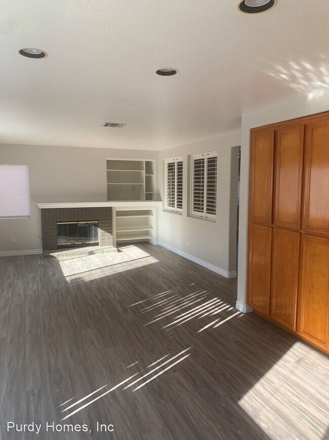 Building Photo - 4 br, 2.5 bath House - 448 Alyssum Way
