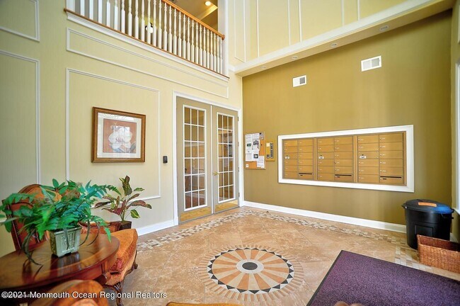 Building Photo - 420 Sophee Ln