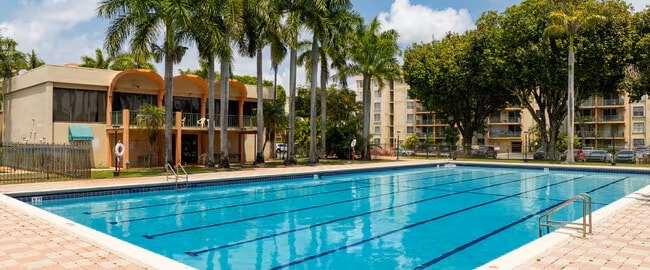 Photo - 9340 Fontainebleau Blvd Apartment