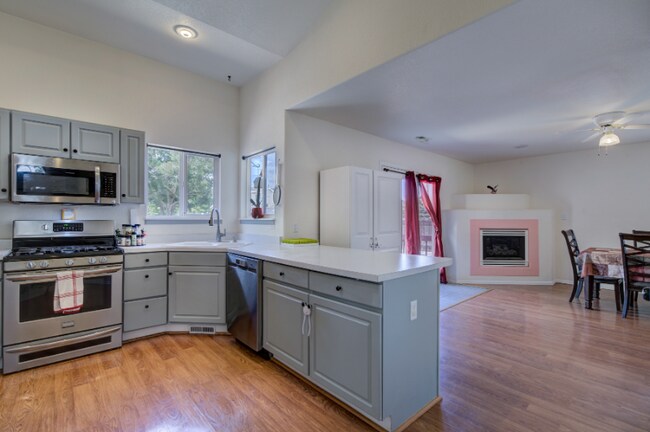 Foto del edificio - 523 W Hook Dr