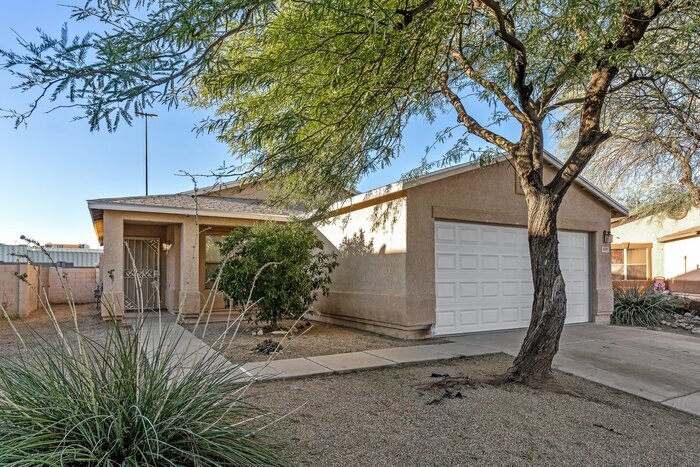 Foto principal - Tucson, AZ - House - $1,495.00 Available O...