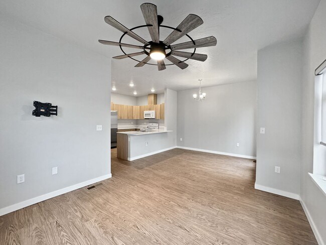 Foto del edificio - 4265 N Reed Ln