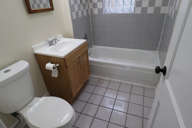 Foto del edificio - 4223 N Elston Ave