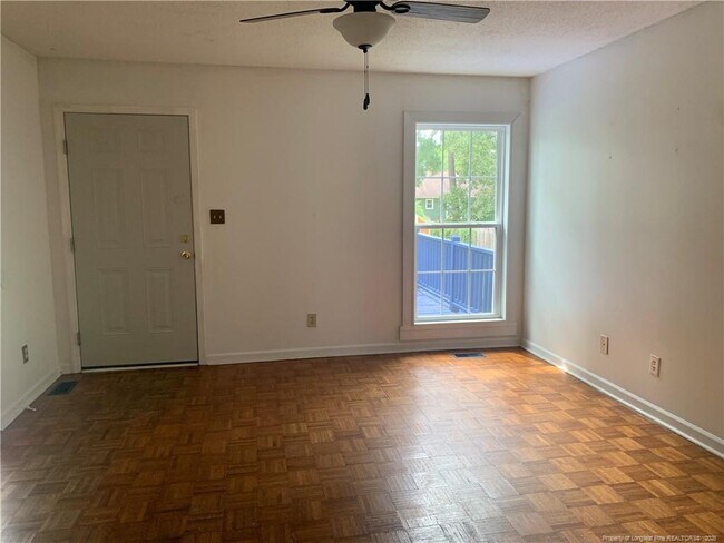 Building Photo - 3323 Annawood Ct