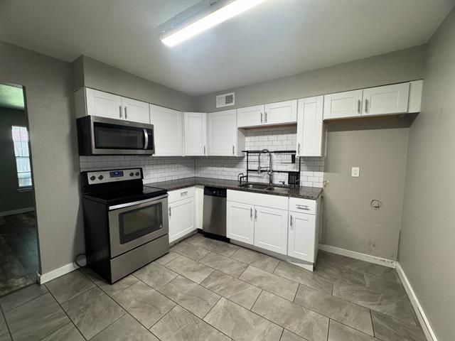 Foto del edificio - 600 N East St