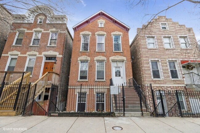 Building Photo - 2014 S Allport St
