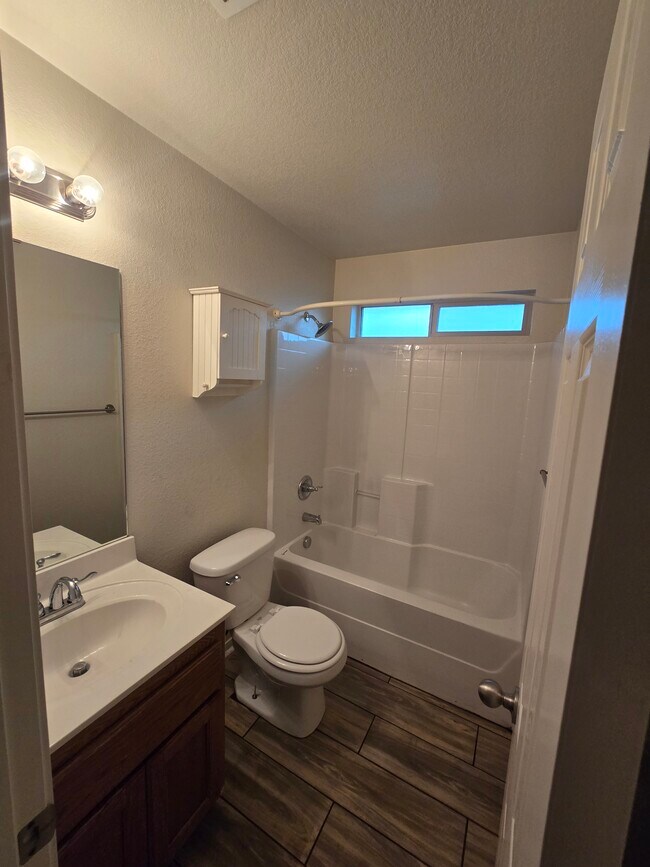 Foto del edificio - 3414 Logsdon St