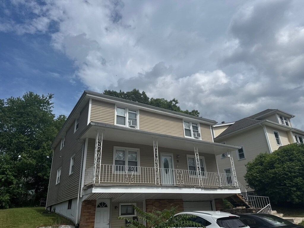 Foto principal - 72 Longfellow Rd
